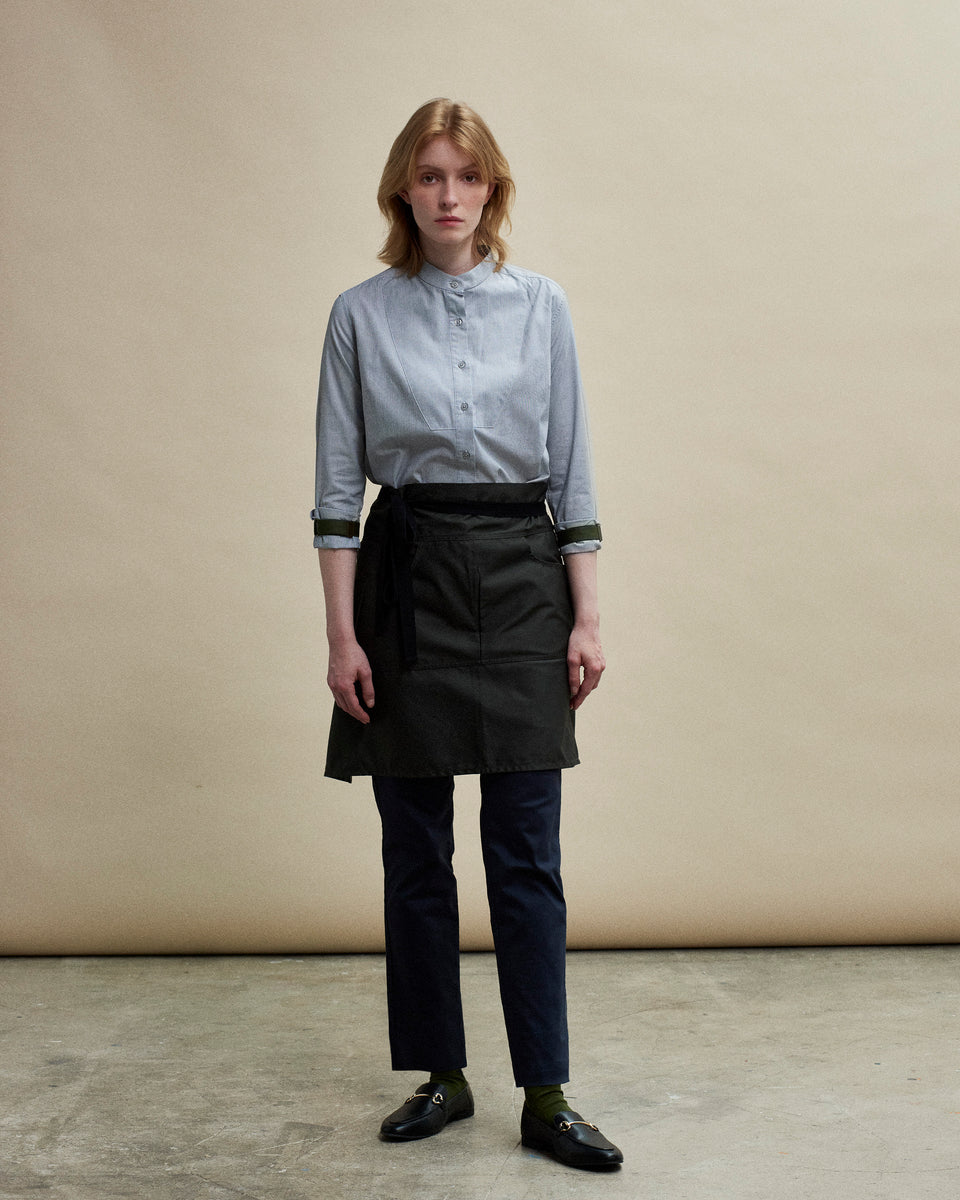 Waist Apron with Curved Pockets | Regular