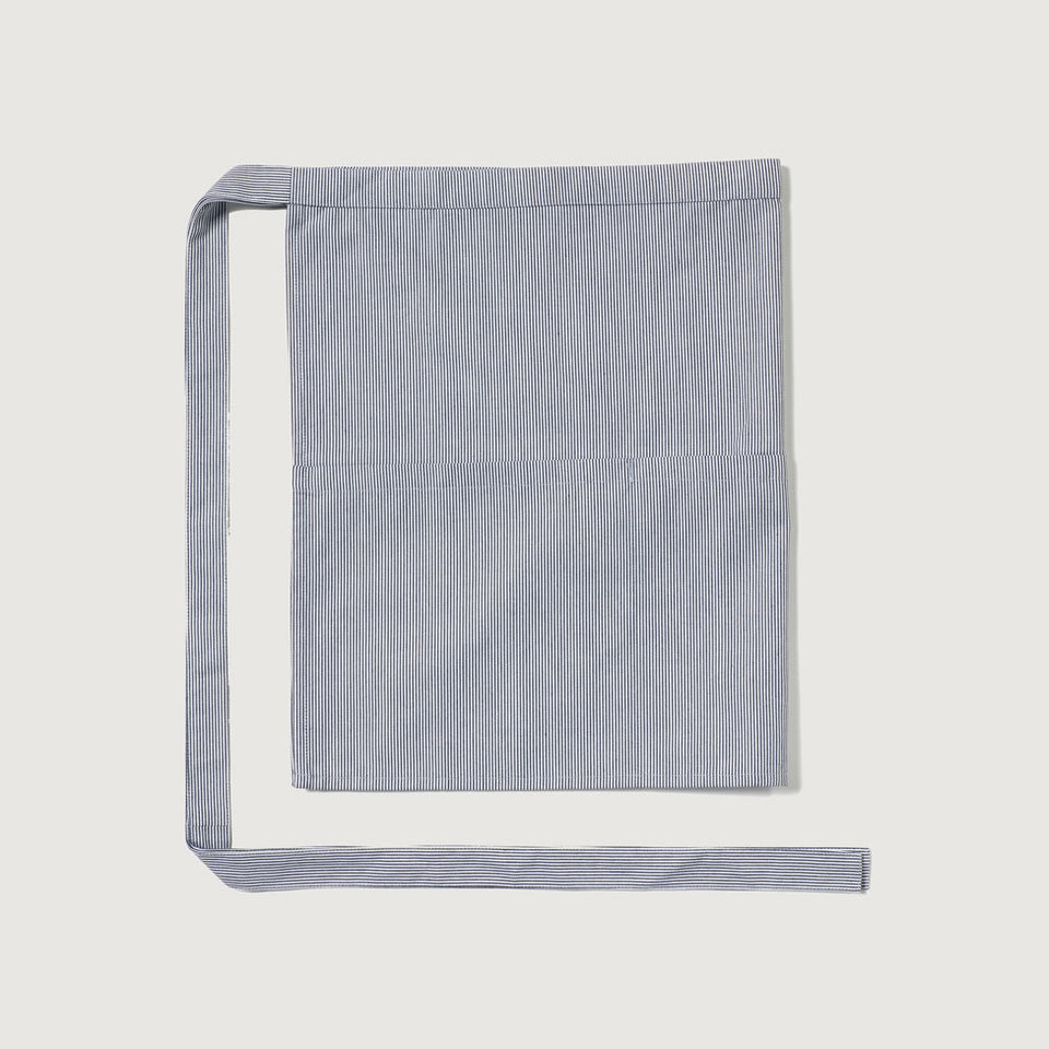Short Three Pocket Apron